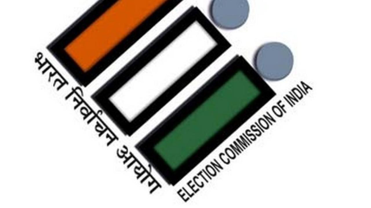 Maharashtra has around 9.79 crore registered voters. File Pic
