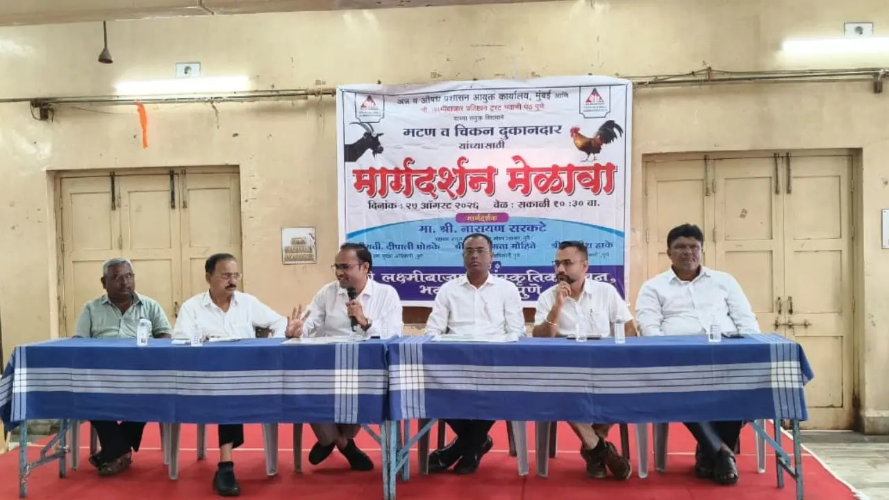 Maharashtra FDA seizes 3,958 kg school meal supplies in Pune's Junnar Vendors were trained on hygiene, storage, licensing, and safe handling under ‘Safe Food, Safe Medicine, Safe Maharashtra’ campaign. Pic/ Maharashtra FDA