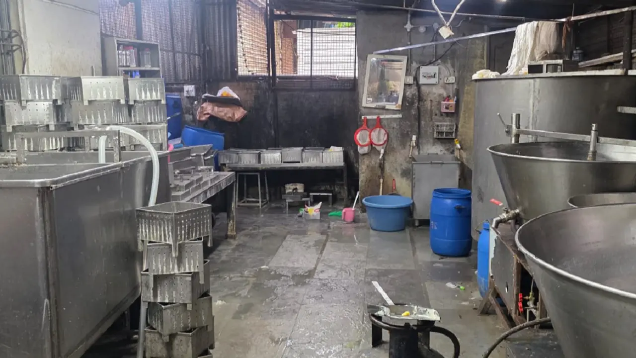 FDA cracks down on dairy unit over suspected analogue paneer, fake ghee As the quality of the food items appeared suspicious, the entire stock was seized for further investigation. Pic/Special Arrangement