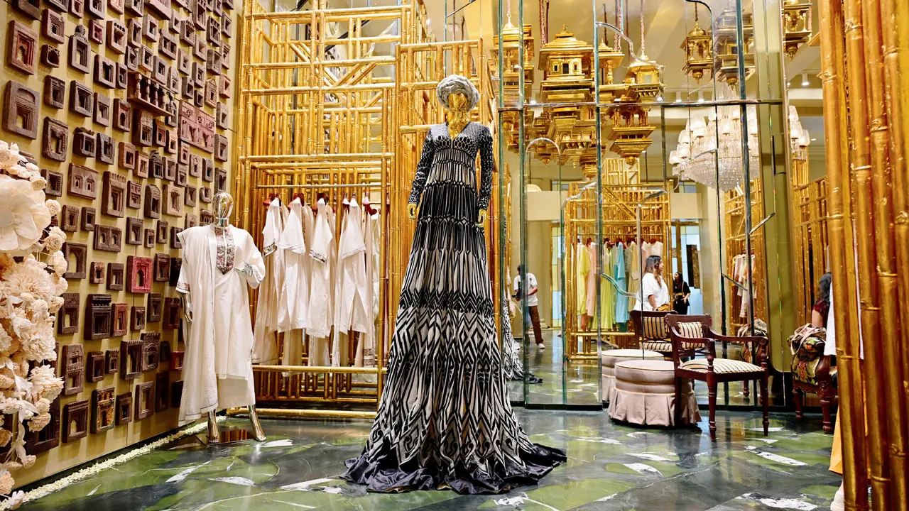 Abu and Sandeep are now house doctors, and here's all you need to know about it The new flagship store opposite Metro Cinema. PICS/SHADAB KHAN