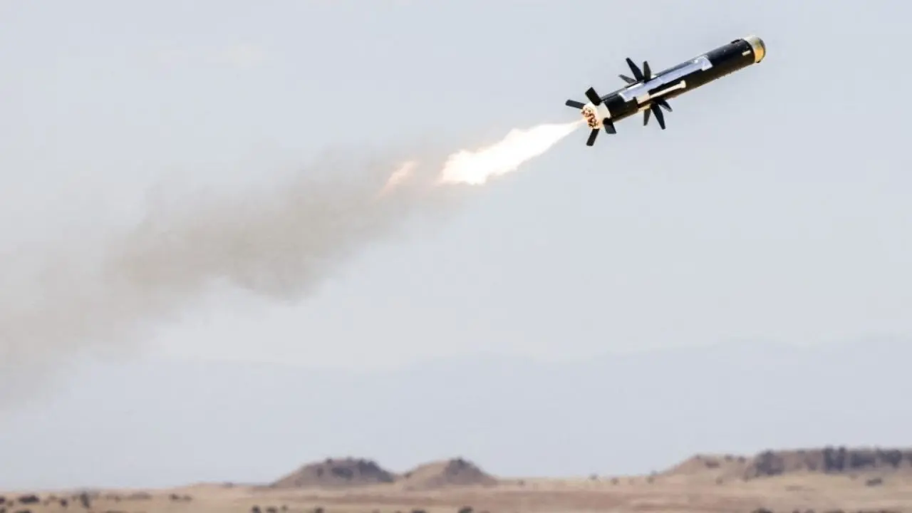 US envoy says India plans to buy battle-tested Javelin anti-tank system A Javelin anti-tank missile heads toward a target during a live-fire exercise in Colorado in 2022. PIC/AFP