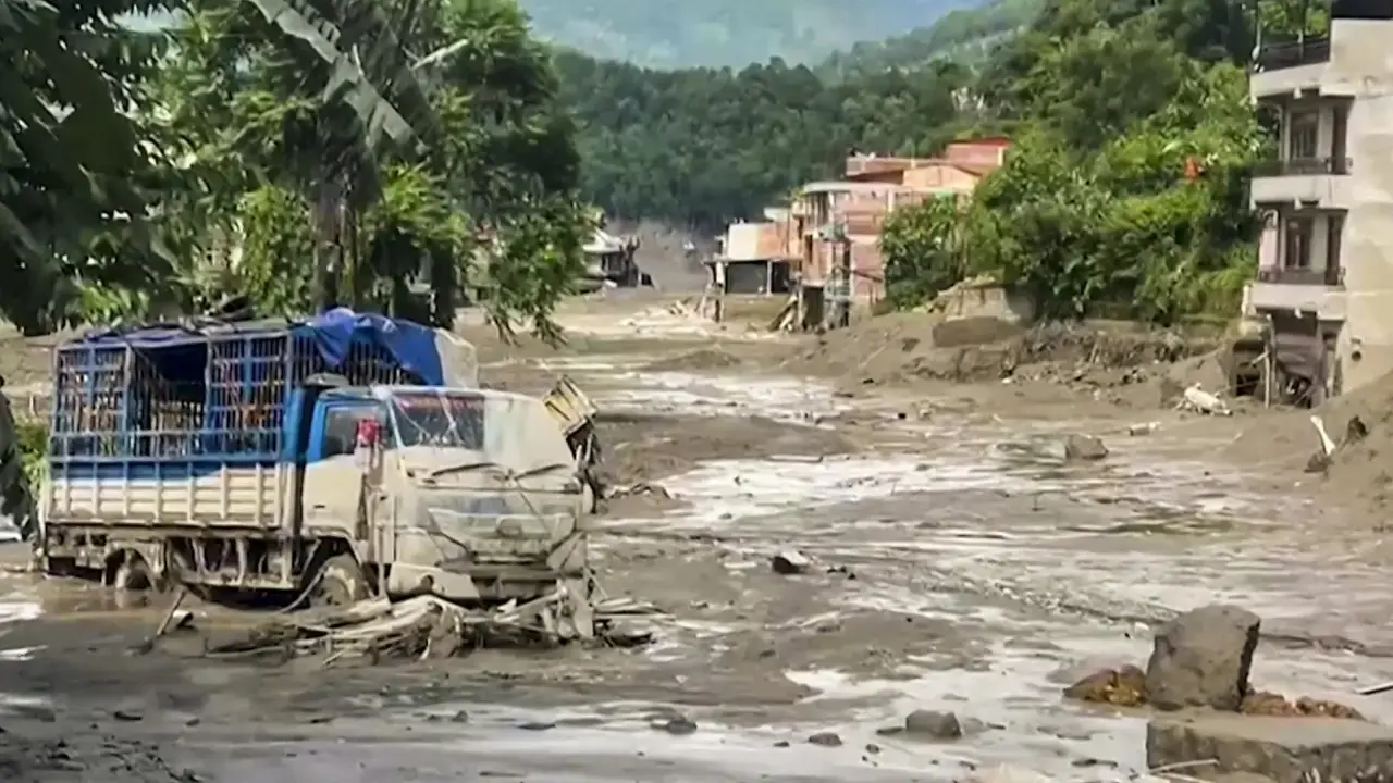 Nepal flash floods: 157 killed, nearly 400 missing in Bhotekoshi disaster The damage due to floods has made it harder for rescue teams to reach stranded residents, pilgrims and tourists in remote areas. Pic/PTI