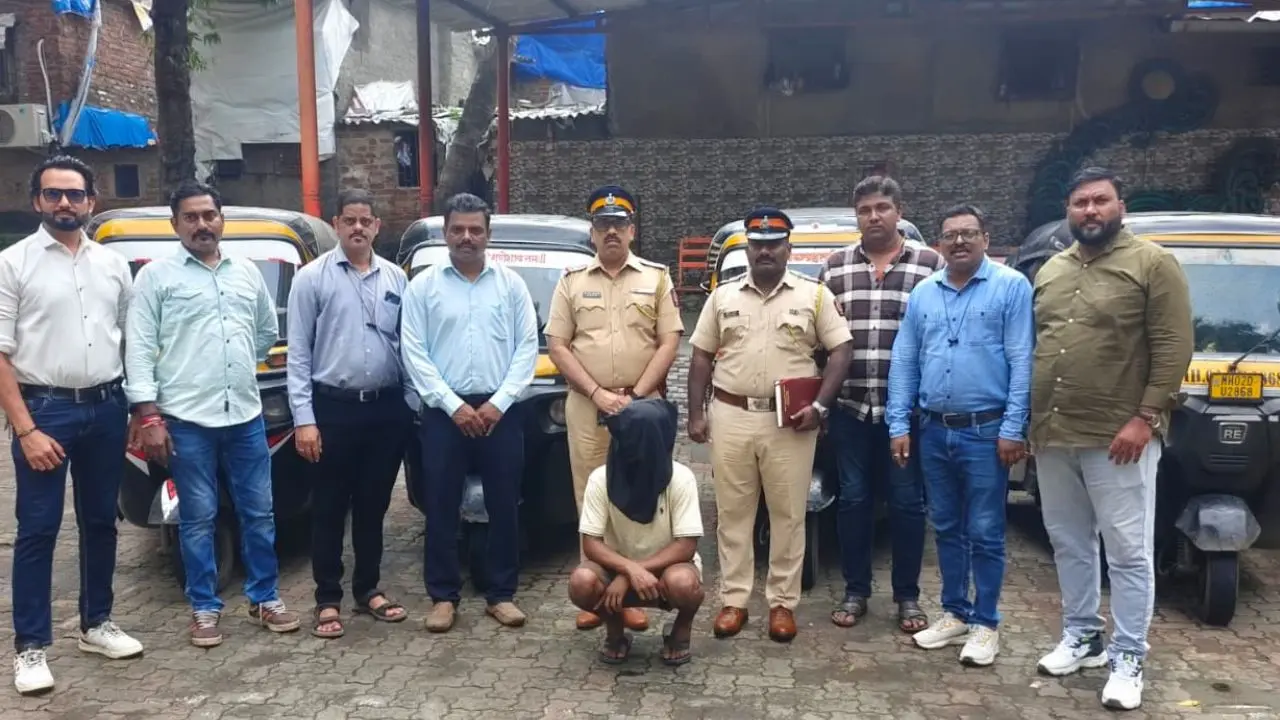 Mumbai: 20-year-old arrested in auto-rickshaw theft case, four vehicles recovered Mumbai Police recover four stolen auto-rickshaws worth Rs 3.34 lakh (Pic/Special arrangement)