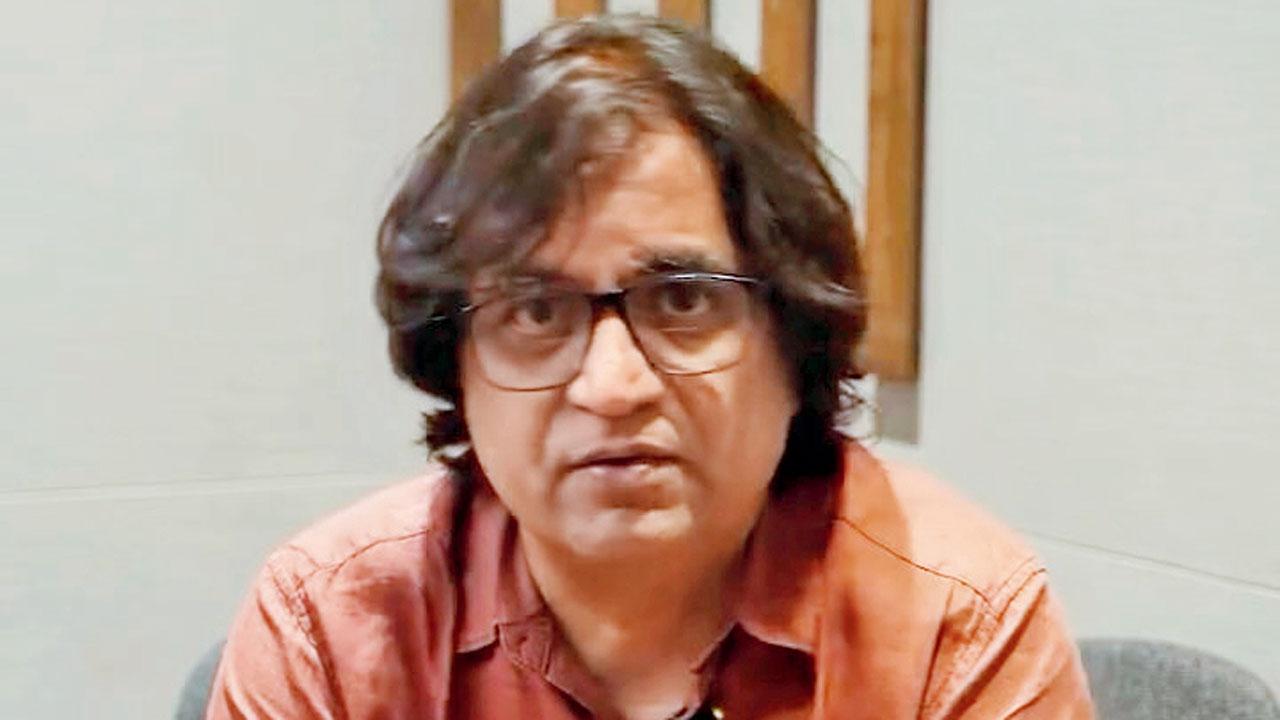 Swanand Kirkire opens up about the atmosphere on Sooraj Barjatya's sets Swanand Kirkire