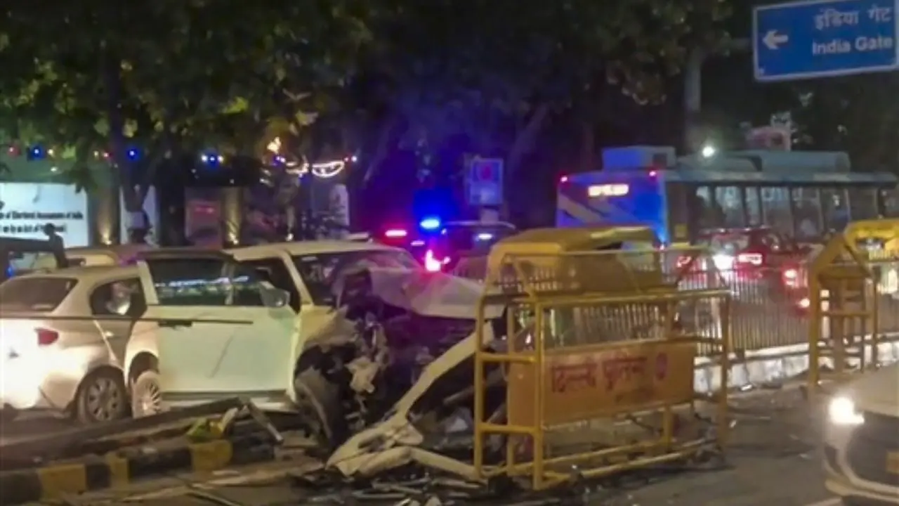 Delhi ITO accident: Two MLAs among 6 injured after car rams into SUV