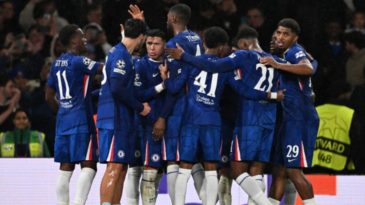 2. Chelsea: With no European football this season, Chelsea could prove to be dark horses for the league title. The London giants have appointed Xabi Alonso as manager, and with big-money signings like Morgan Rogers and current stars like Cole Palmer and Moises Caicedo fit and ready again, Chelsea might be Arsenal's closest competitors this season. 2. Chelsea: With no European football this season, Chelsea could prove to be dark horses for the league title. The London giants have appointed Xabi Alonso as manager, and with big-money signings like Morgan Rogers and current stars like Cole Palmer and Moises Caicedo fit and ready again, Chelsea might be Arsenal's closest competitors this season.