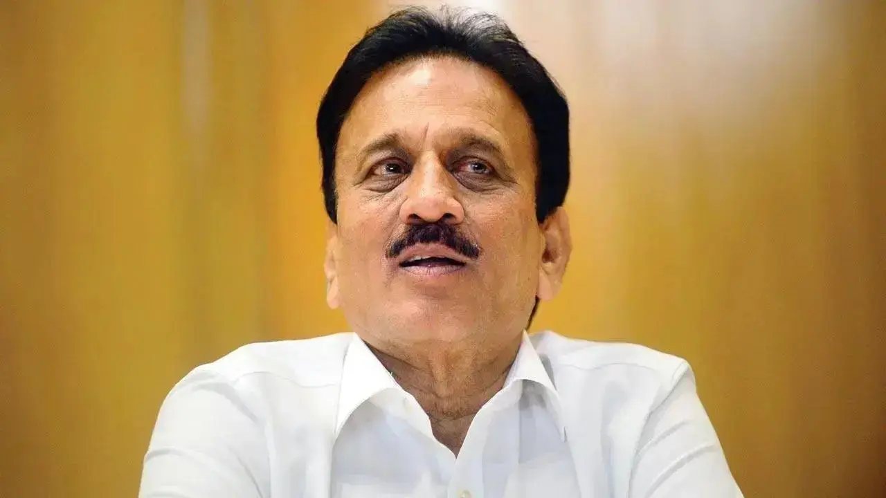 40-45 Nashik tourists stranded in Nepal floods safe: Girish Mahajan Nashik Guardian Minister Girish Mahajan. File Pic