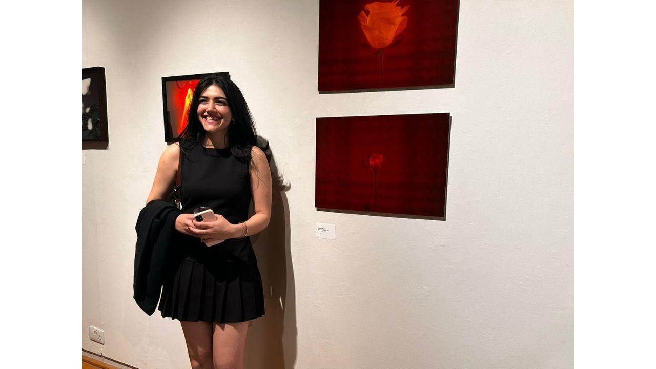 Girl student of Indian origin exhibits her artwork at London Townhall Sanemi Shetty.