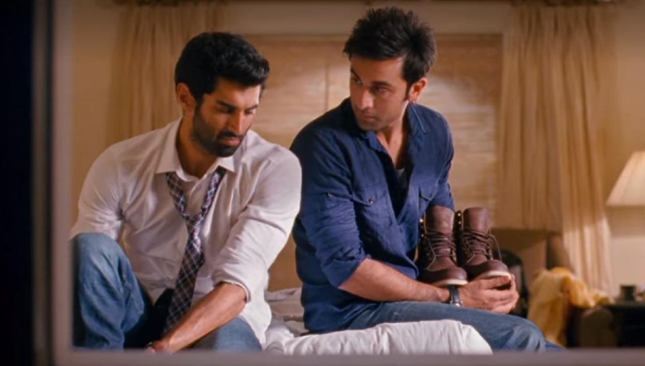 Avi and Bunny in Yeh Jawaani Hai Deewani 
Avi and Bunny represent the ultimate bittersweet Bollywood bromance, captured beautifully through a relatable real-world struggle of balancing childhood friendships with individual career ambitions.