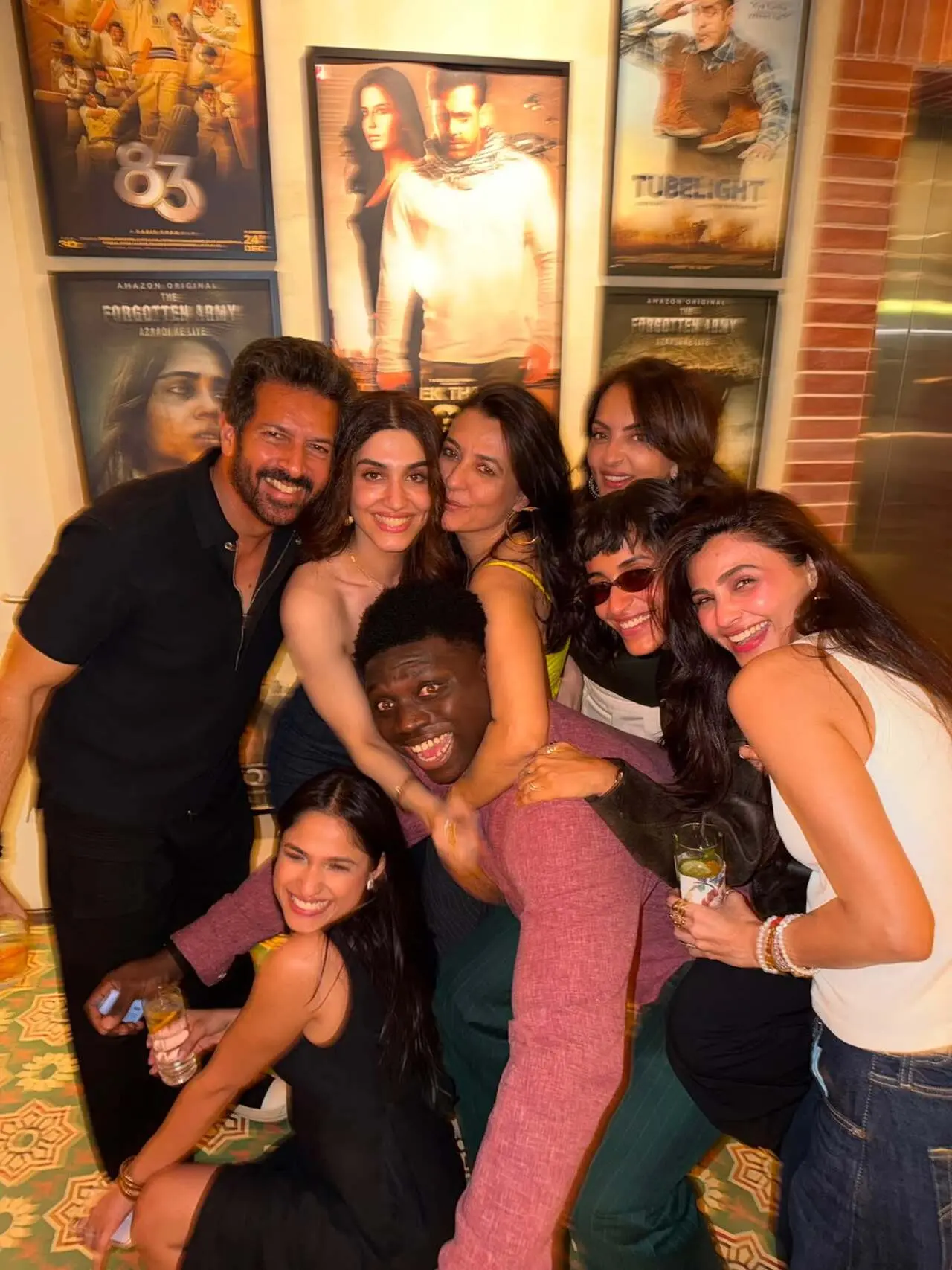 Kabir Khan poses with the strong Allies of the Alliance headquarters Kabir Khan poses with the strong Allies of the Alliance headquarters
