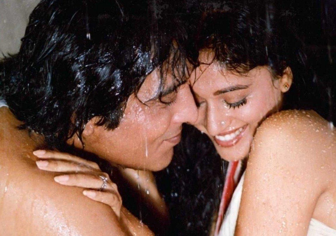 Vinod Khanna and Madhuri Dixit’s intimate kissing scene in Dayavan became one of the film’s most talked-about moments, particularly because of their significant age gap. The scene sparked controversy after reports claimed Khanna continued kissing Dixit even after the director called cut, leaving her uncomfortable. Vinod Khanna and Madhuri Dixit’s intimate kissing scene in Dayavan became one of the film’s most talked-about moments, particularly because of their significant age gap. The scene sparked controversy after reports claimed Khanna continued kissing Dixit even after the director called cut, leaving her uncomfortable.