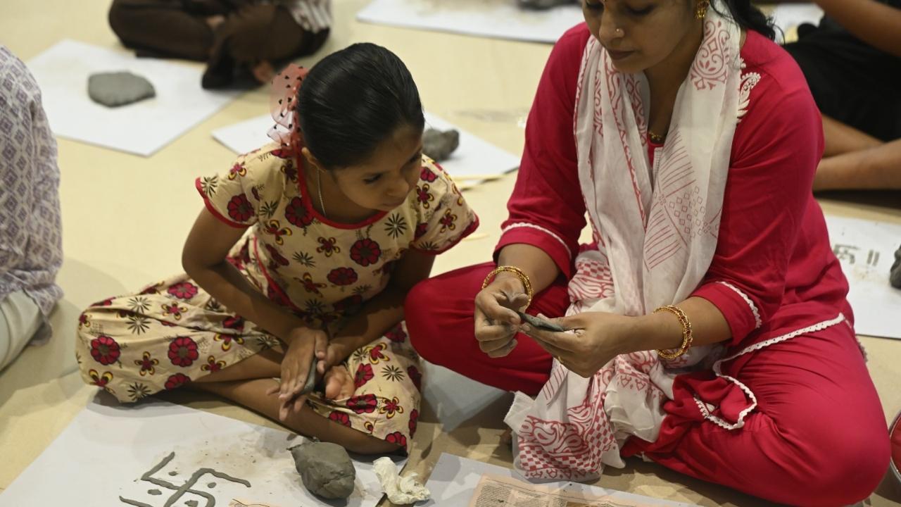The use of clay for making Ganesha idols also introduced children to a more environmentally conscious approach to festival celebrations The use of clay for making Ganesha idols also introduced children to a more environmentally conscious approach to festival celebrations