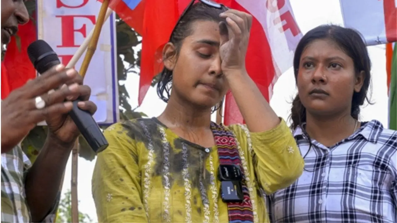 Ranchi student march disrupted after ink attack on AISA leader Neha Bora