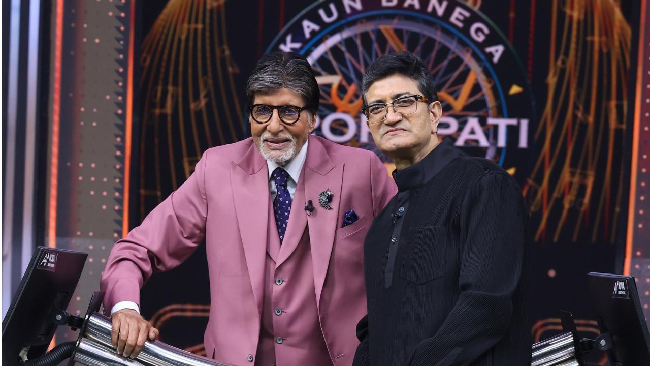 Prasoon Joshi, Sunidhi Chauhan bring poetry and music to Big B's KBC 18 Amitabh Bachchan and Prasoon Joshi (Pictures via Special Arrangement)