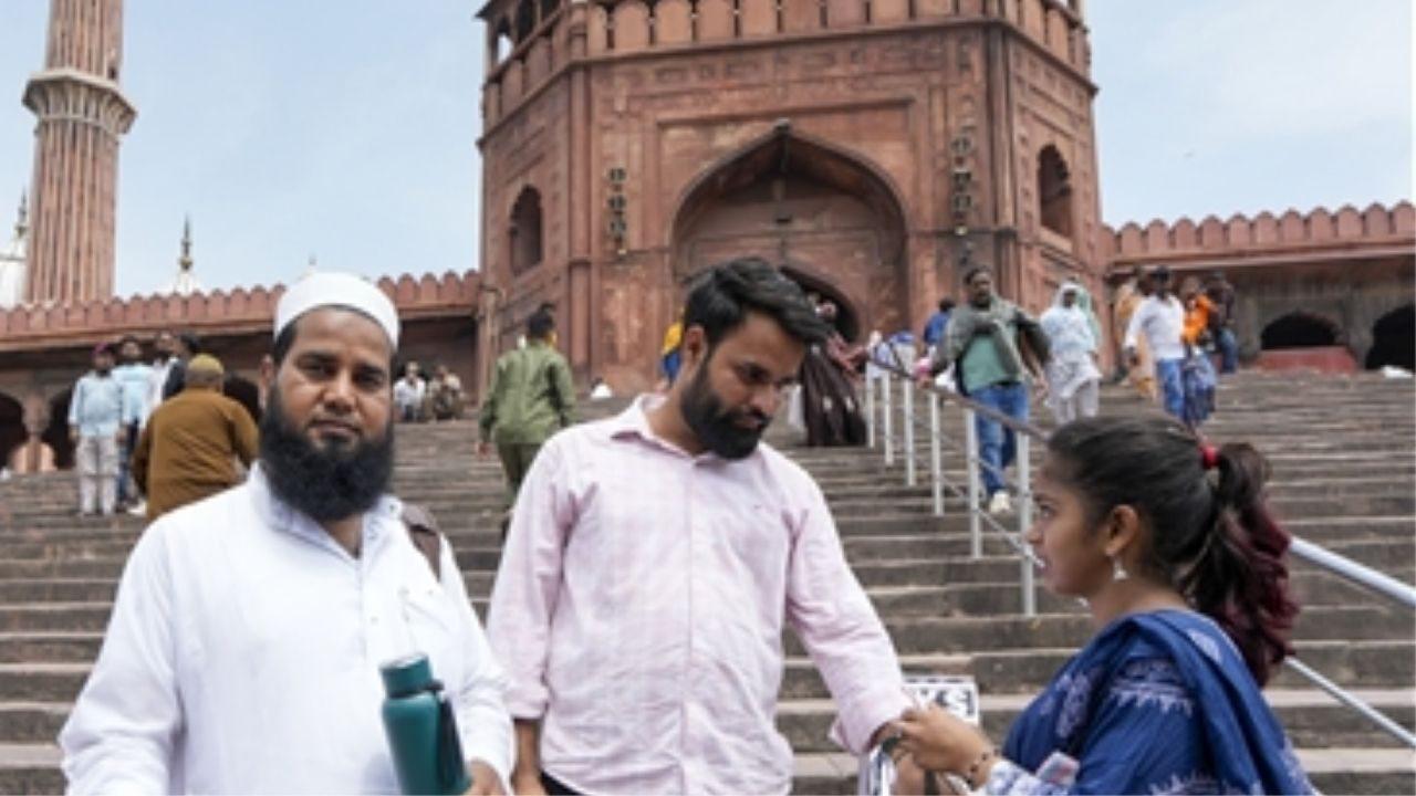 With its message of love and solidarity, Raksha Bandhan is being marked at Jama Masjid in New Delhi as a celebration of communal harmony and unity With its message of love and solidarity, Raksha Bandhan is being marked at Jama Masjid in New Delhi as a celebration of communal harmony and unity
