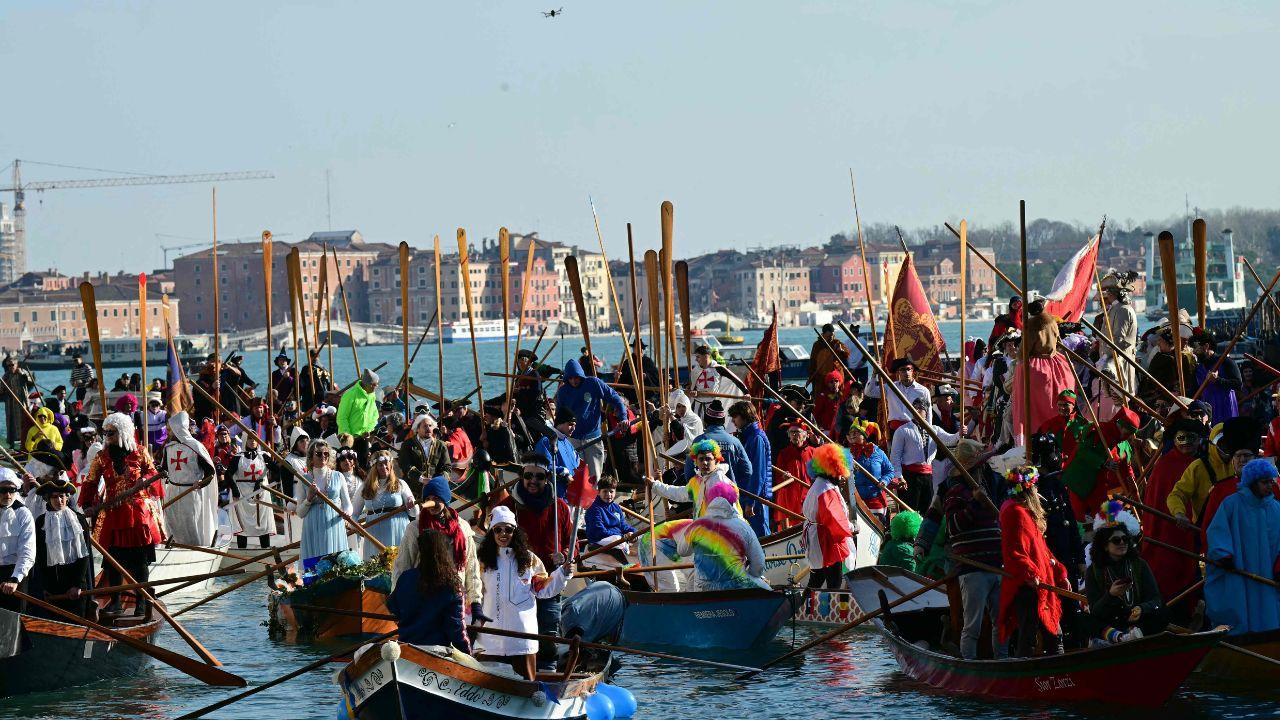 <p>The carnival invites participation from visitors, families, and locals alike, turning the city into a stage of collective celebration and wonder</p>