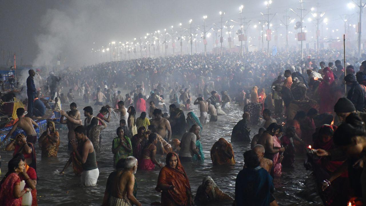 Devotees take a dip on the 'Magh Purnima' during the 'Magh Mela' festival, at Sangam in Prayagraj
