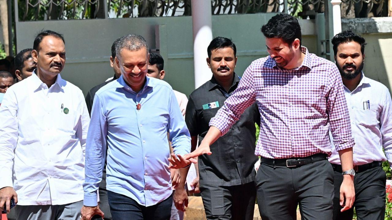 Milind Narvekar and Varun Sardesai of Shiv Sena (UBT) arrive, reflecting the participation of key opposition figures