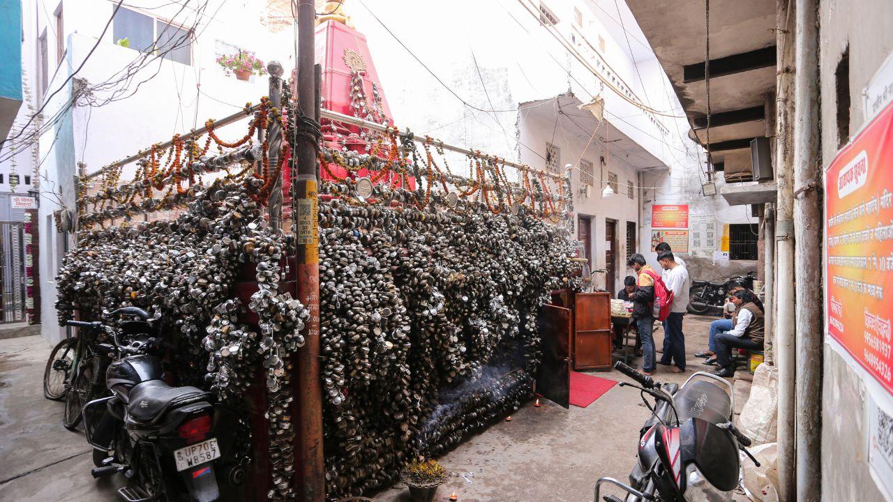 <p>Devotees offer prayers amid vibrant floral decorations at a beautifully adorned Shiv temple</p> <p>Devotees offer prayers amid vibrant floral decorations at a beautifully adorned Shiv temple</p>