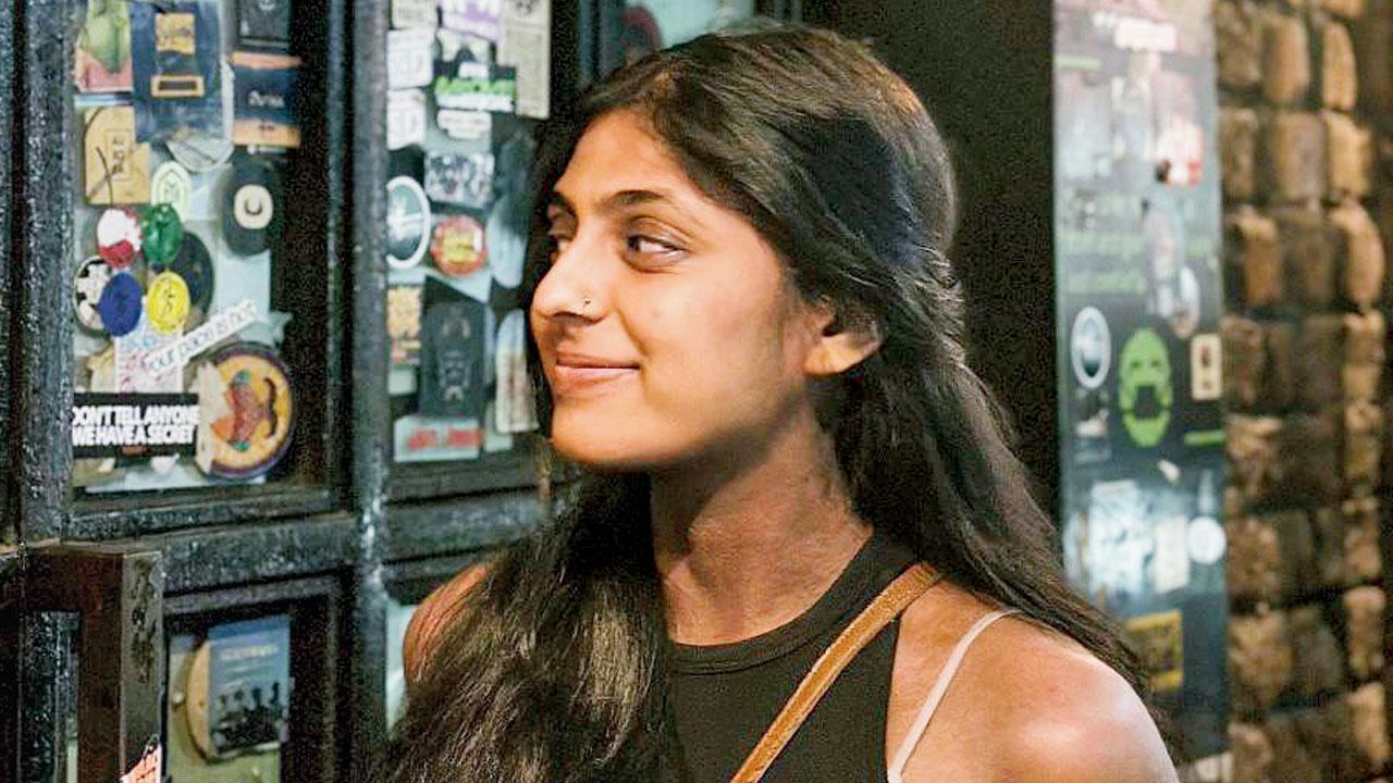 Meera Desai, singer-songwriter, Versova