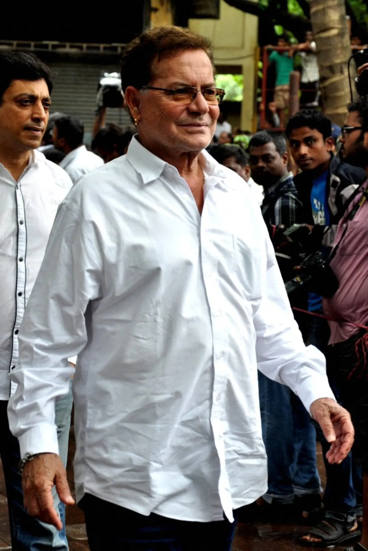 Together, they have written iconic films like Don franchise, Zanjeer, Trishul, Sholay, Seeta Aur Geeta among others. They writer-duo is credited to save Amitabh Bachchan's career and helping him earn the moniker of 'Angry Young Man'.