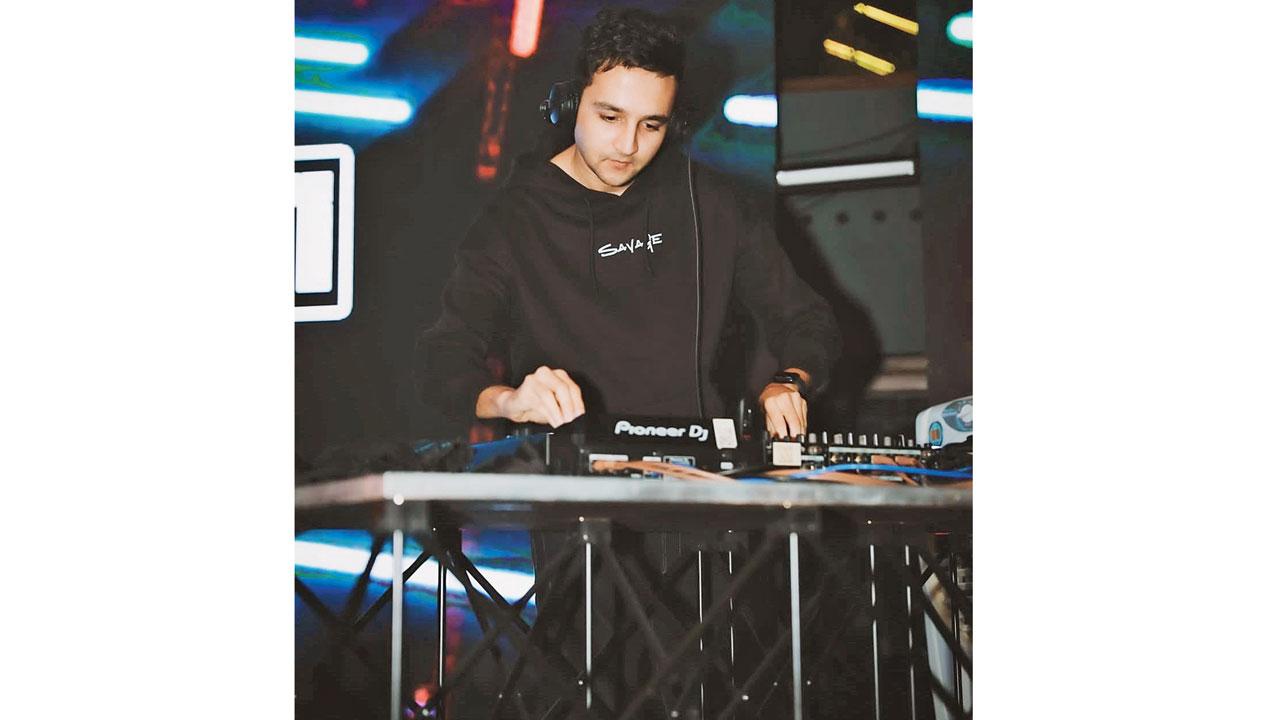 DJ Ruchir Kulkarni