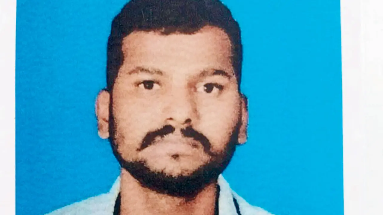 Carpenter murdered in Malad, body cut into pieces found at Juhu beach