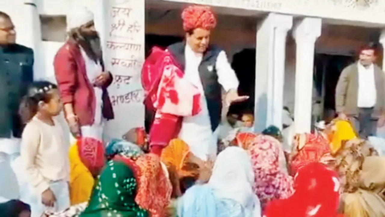 Rajasthan: Ex-BJP MP takes back blanket from Muslim woman
