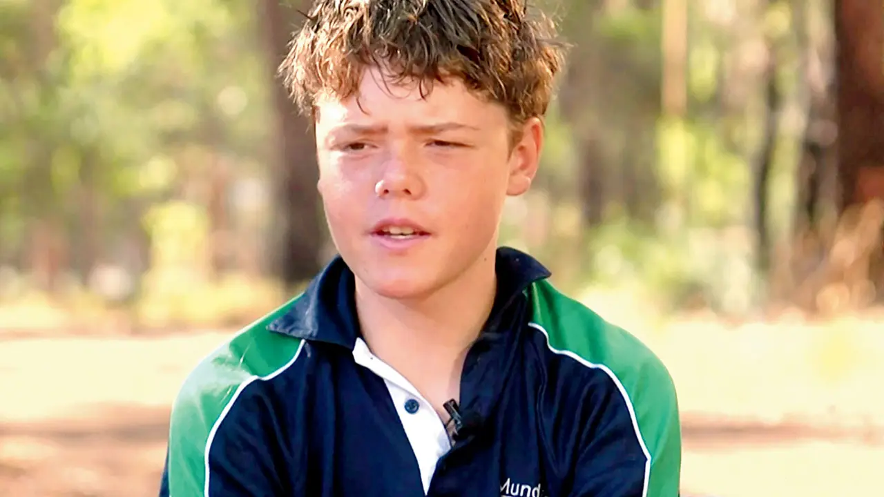 Thirteen-year-old swims 4 km for help after family swept out to sea