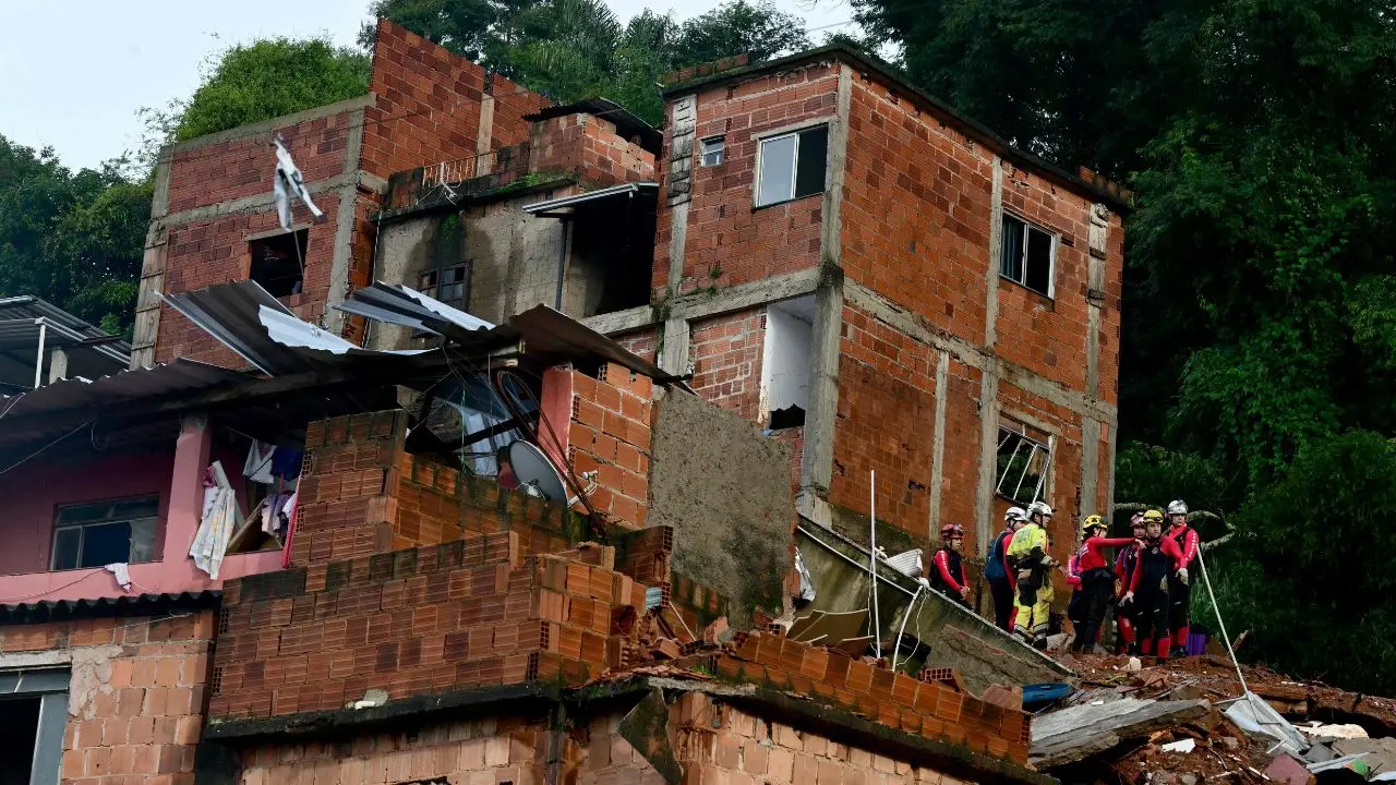 More than 5,000 people have been forced to flee their homes since a deluge late Monday caused landslides that buried dozens of people and unleashed flooding in the cities of Juiz de Fora and Uba