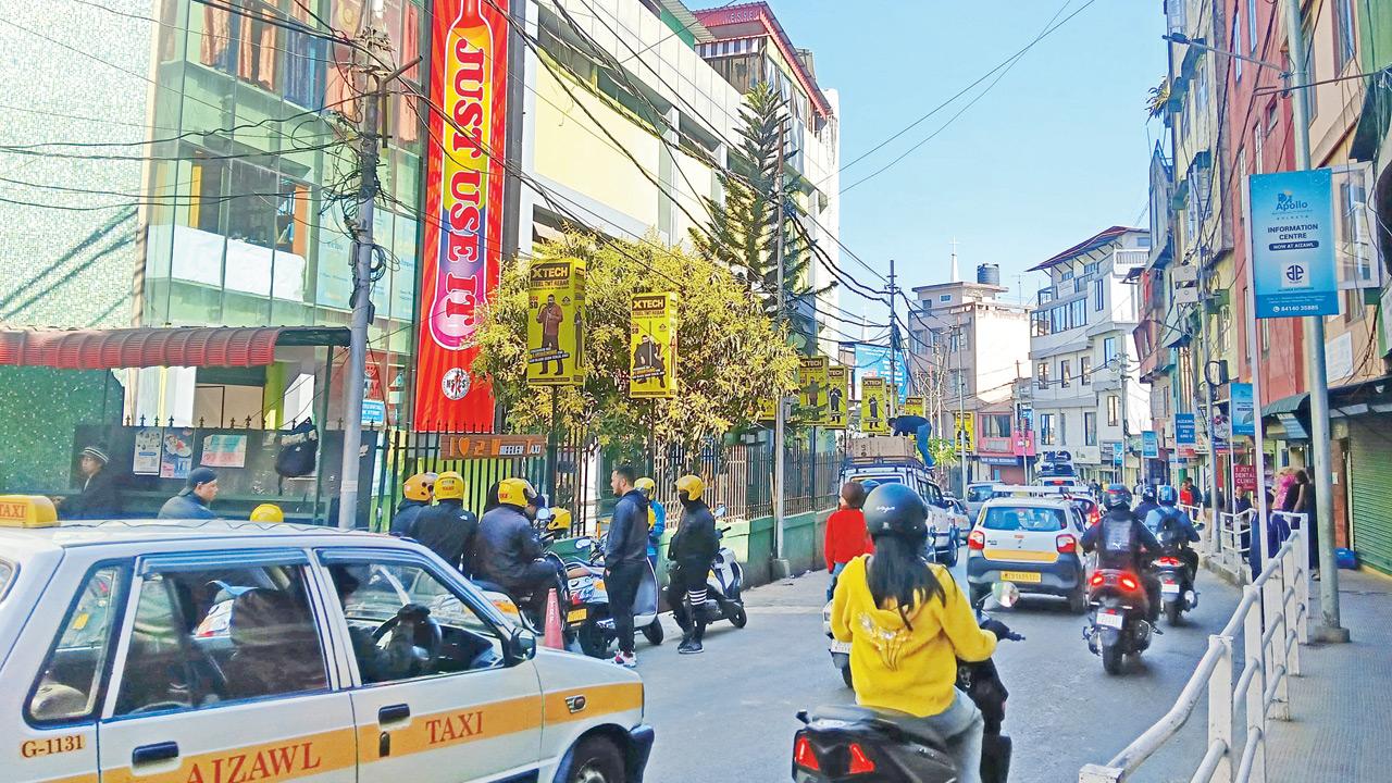 The huge billboard put up at a strategic location. PICS/BY SPECIAL ARRANGEMENT