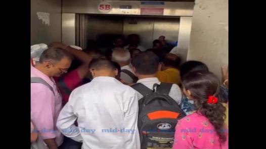 Overcrowding leaves passengers stranded in Dadar station lift for 15 minutes