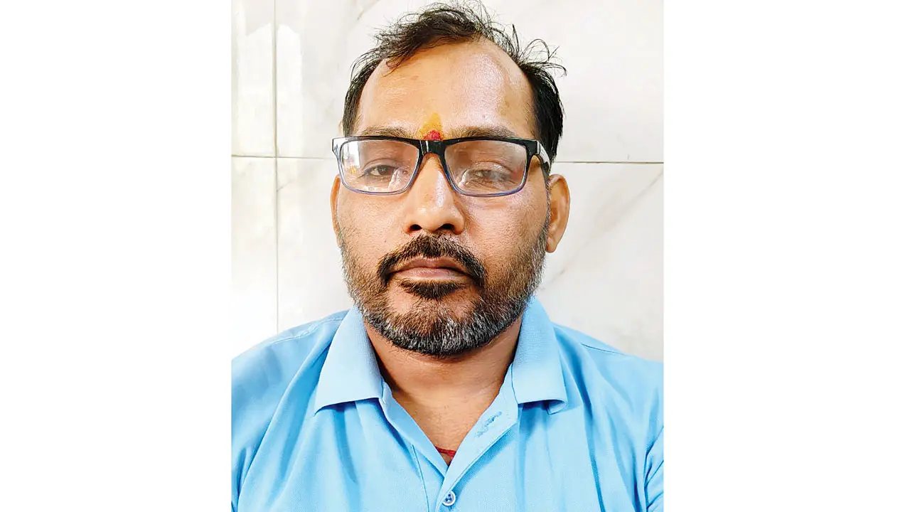 Parveen Kumar Pathak, Kandivli