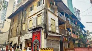 Mumbai: Girgaon woman escapes miraculously as wall collapses inside dilapidated