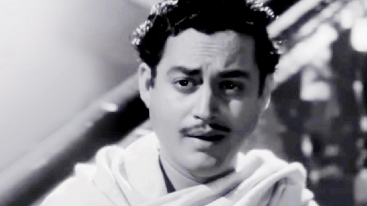 Guru Dutt as struggling poet Vijay in Pyaasa. PIC COURTESY/Ultra Movies on Youtube