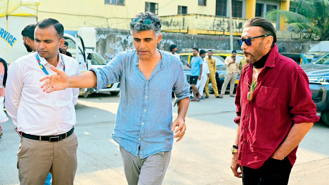 Alan Abraham (centre) with Jackie Shroff (right) at the inauguration of The Everyday City exhibition in Bandra last week. PIC/SHADAB KHAN