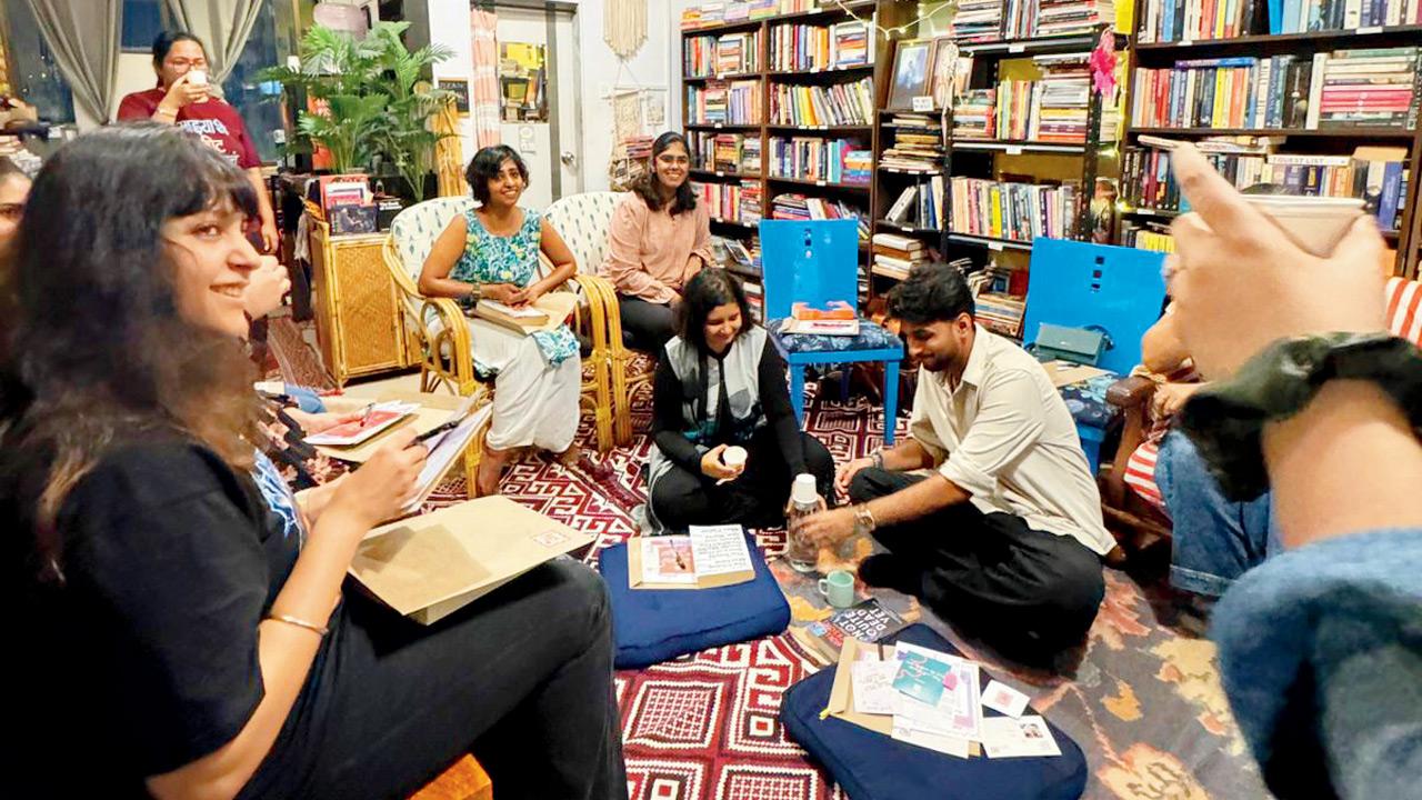 Attendees read the heartfelt letters. pics courtesy/Shrutee Choudhary