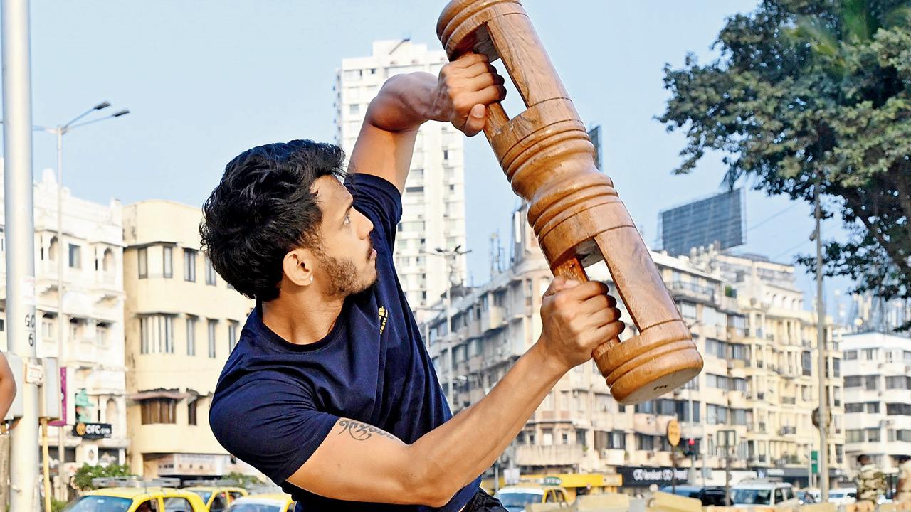 Shah practises with the samtola