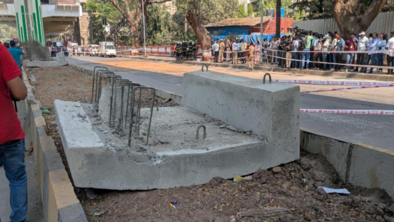 One person, identified as Ramdhan Yadav, was killed in the incident. One of the injured, Rajkumar Indrajeet Yadav (45) is said to be in critical condition while the other two injured are currently in stable condition