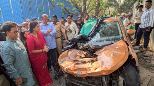 Mulund slab collapse: CM announces Rs 5-lakh compensation for victim's family