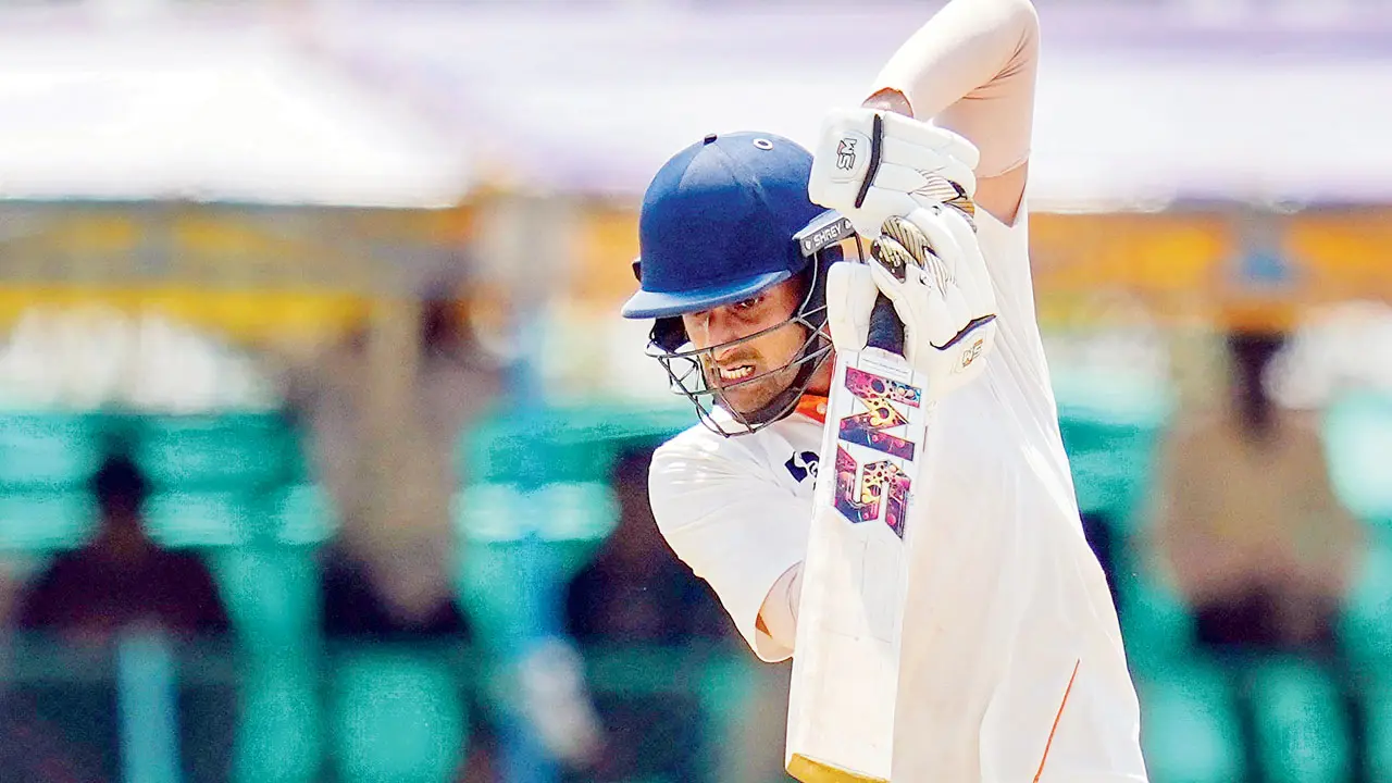 Maiden Ranji Trophy final: Nabi’s fifer, Iqbal’s 94 puts J&K on brink of title
