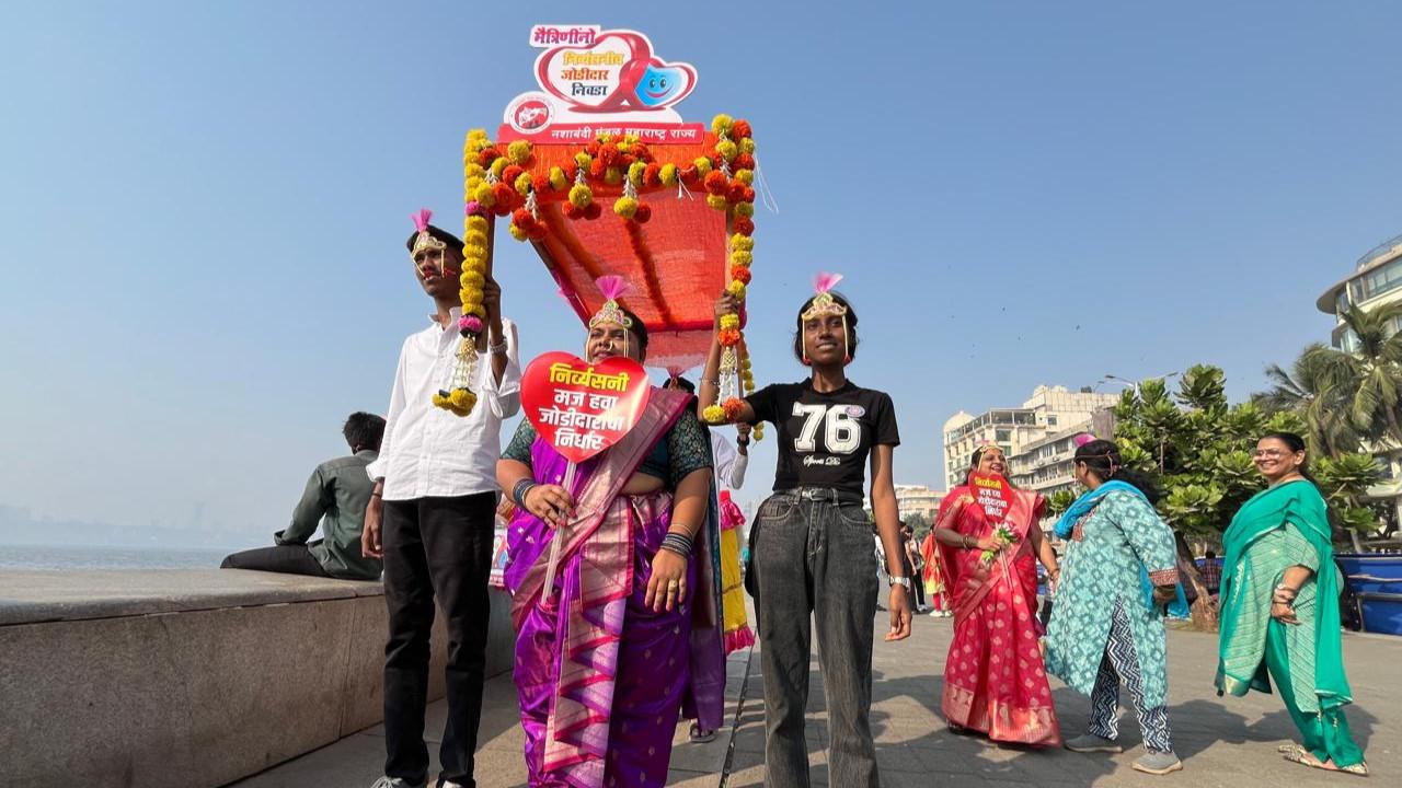 PICS: Dressed as bride-groom, group raises awareness during anti-addiction drive