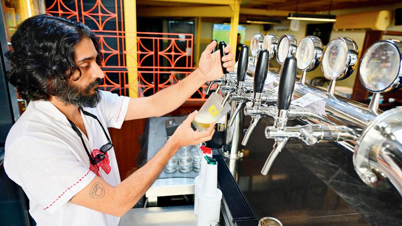 Public opens in Versova in place of JamJar