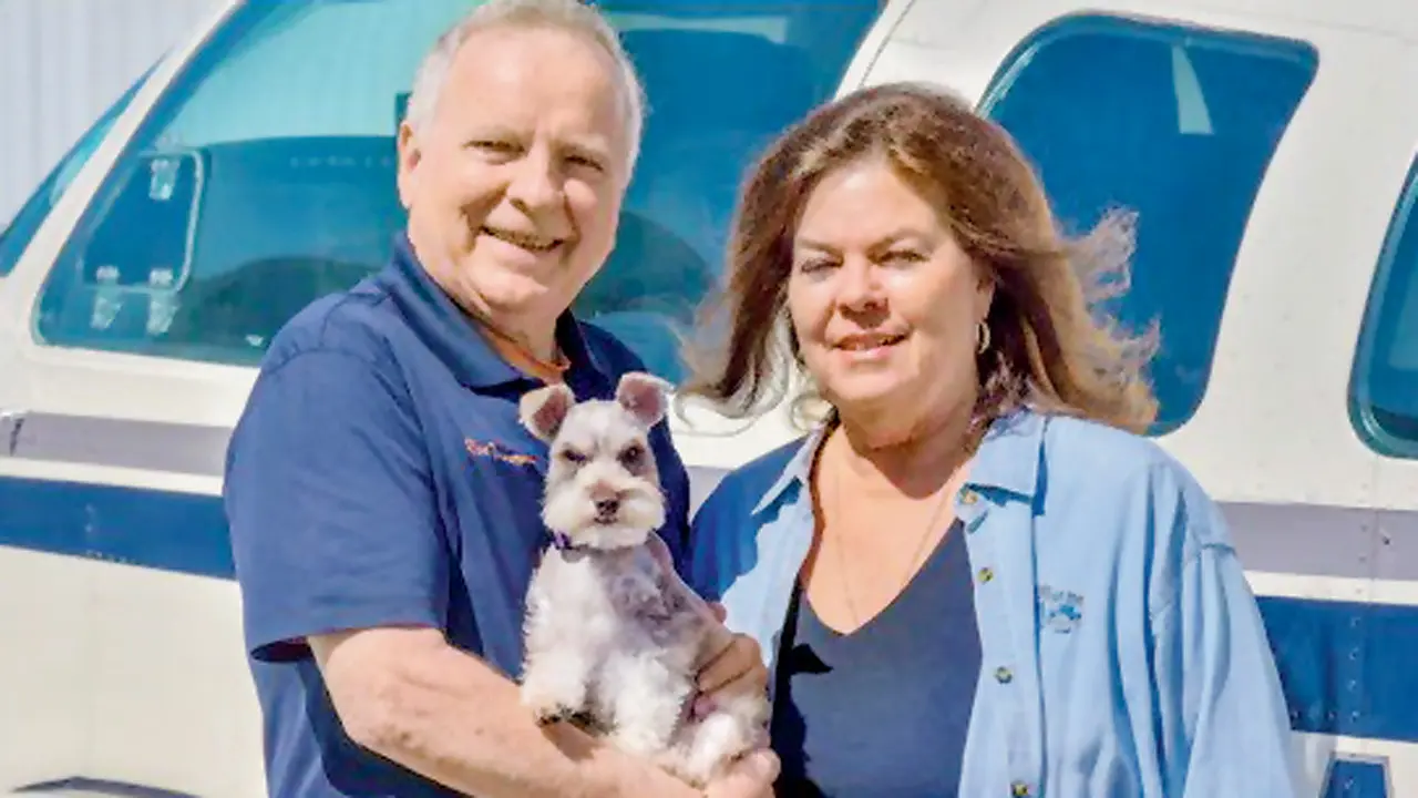Award-winning pilot dies in Texas plane crash; dog survives