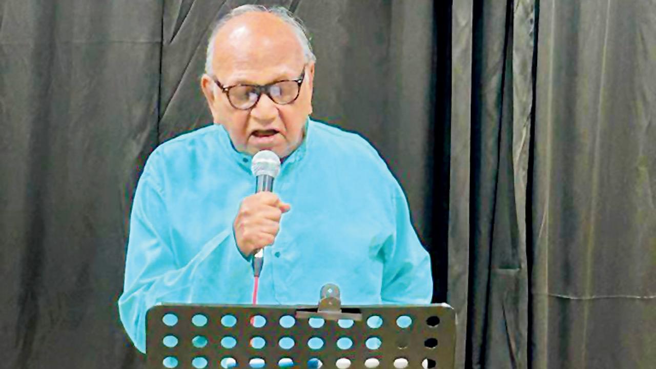 Pravin Doshi rehearses for the show