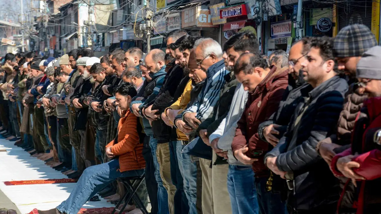 IN PHOTOS: Ramadan celebrations illuminate cities across India