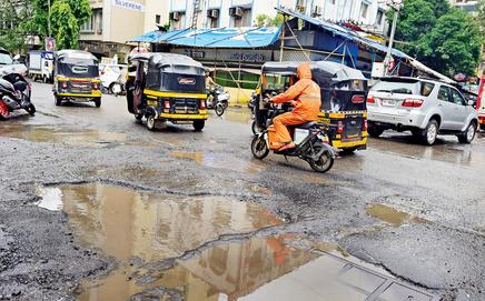 The cost of the project that seeks to make Mumbai free of potholes is Rs 17,000 crore. Representation Pic/Shadab Khan