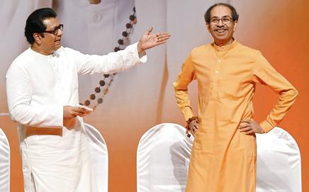 (From left) Cousins Raj and Uddhav Thackeray during Shiv Sena founder Bal Thackeray’s birth anniversary in Mumbai. File PIC/ASHISH RAJE