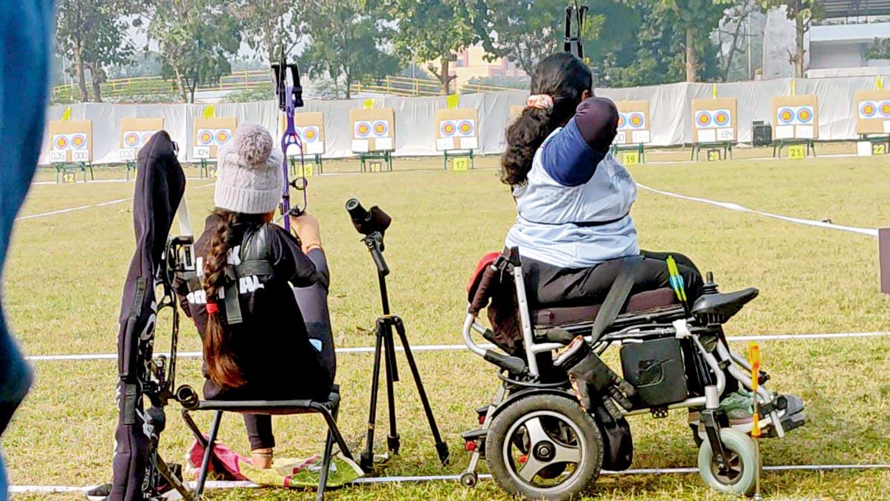 Rutvi and Sheetal Devi are in competition mode as they face off in the 1/16 eliminations