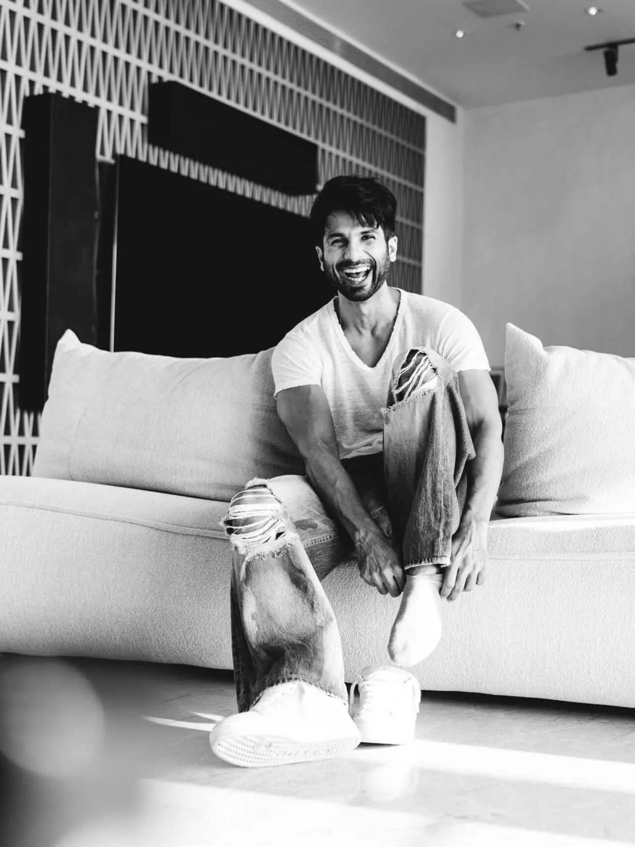 O'Romeo has opened to mixed reviews and has managed to earn over Rs 23 crores in 2 days.